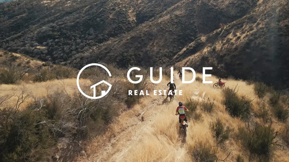 Guide Real Estate: Thanksgiving gathering video